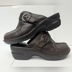 BOC Born size 9 brown leather clogs in excellent condition